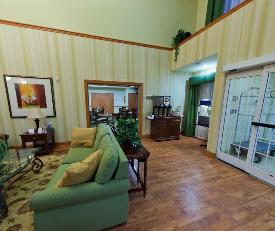 Comfort Inn & Suites High Point - Archdale Buitenkant foto