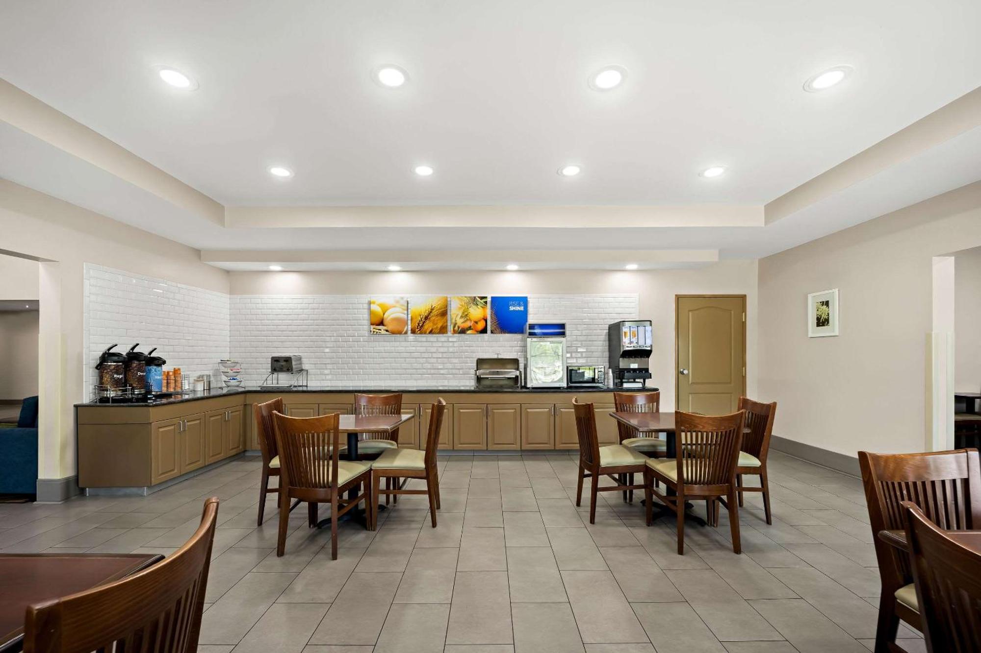 Comfort Inn & Suites High Point - Archdale Buitenkant foto