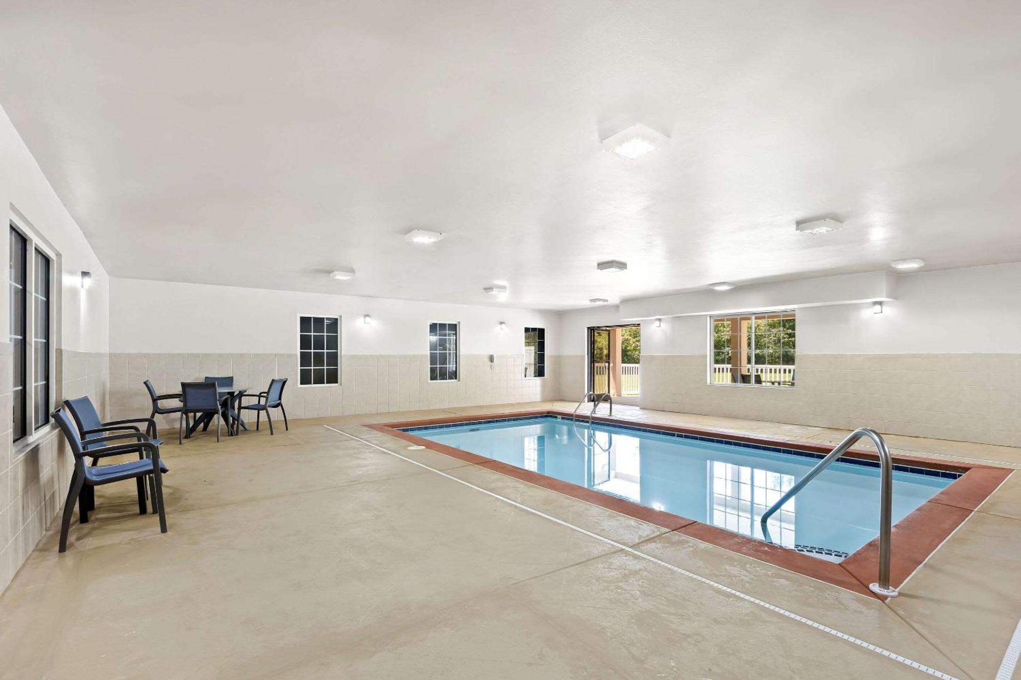 Comfort Inn & Suites High Point - Archdale Buitenkant foto