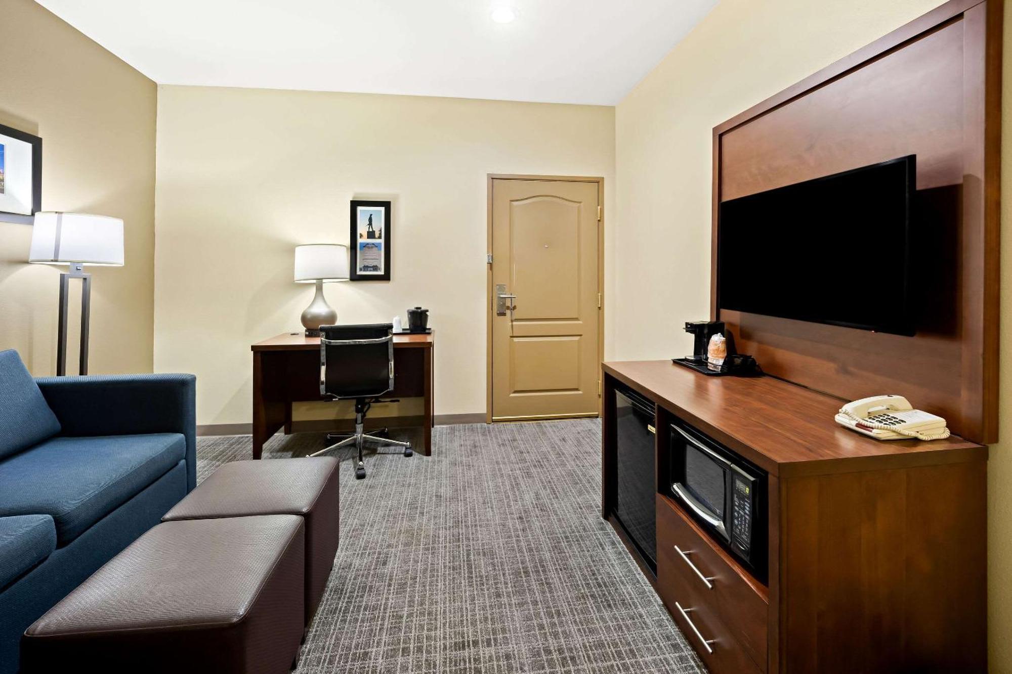 Comfort Inn & Suites High Point - Archdale Buitenkant foto