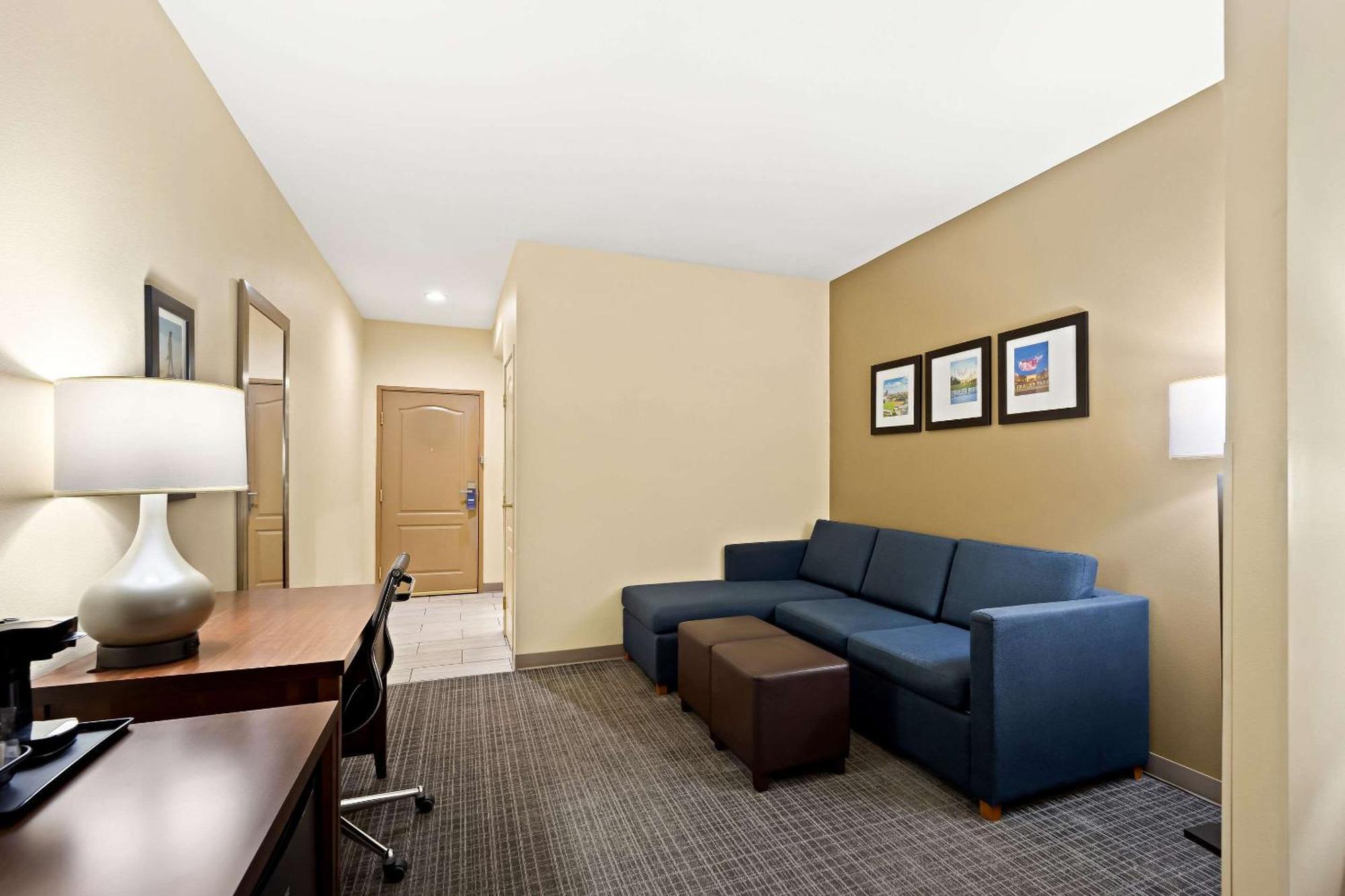 Comfort Inn & Suites High Point - Archdale Buitenkant foto